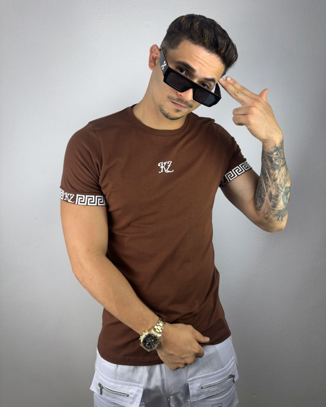 Camiseta Slim Gregos Marrom