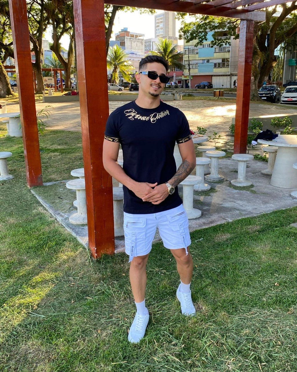 Camiseta Slim Fonte Preta Gold