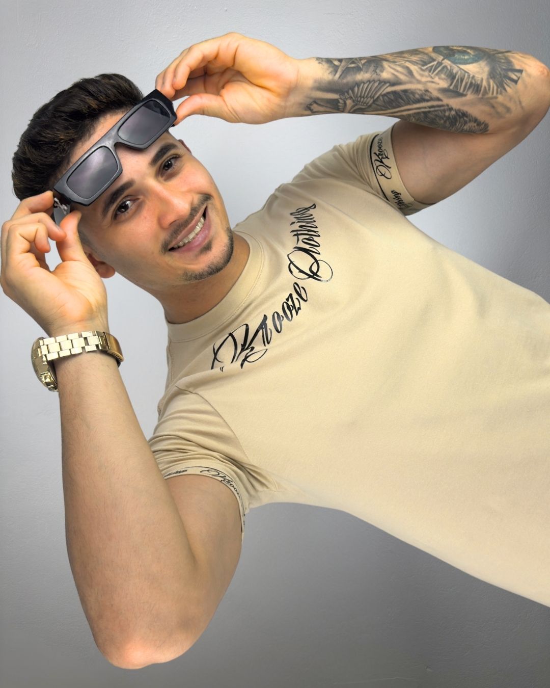 Camiseta Slim Fonte Bege