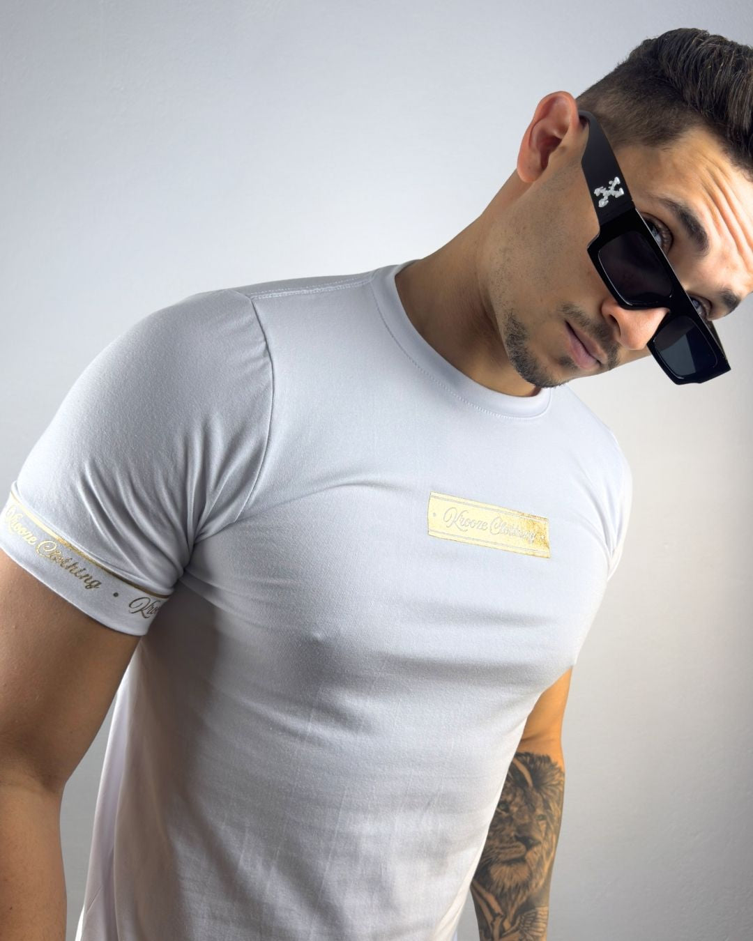 Camiseta Slim Classic Branca Gold