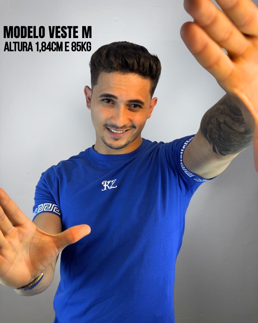 Camiseta Slim Gregos Azul Royal