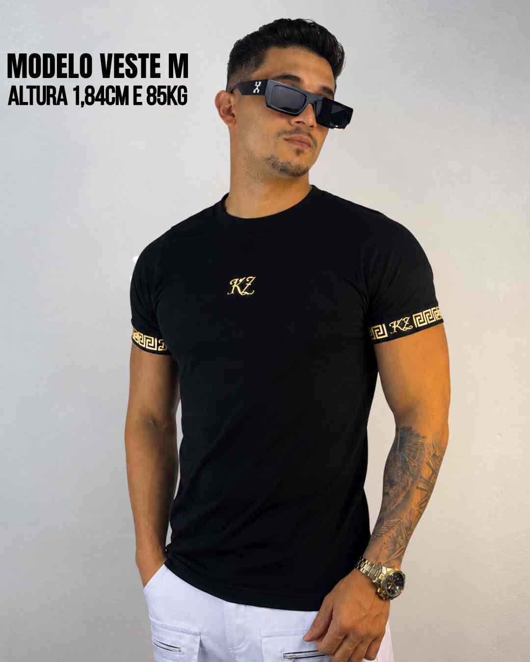 Camiseta Slim Gregos Preta Gold